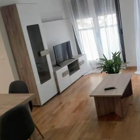 New, Cozy Plaza Del Pilar-fuenclara Daire *